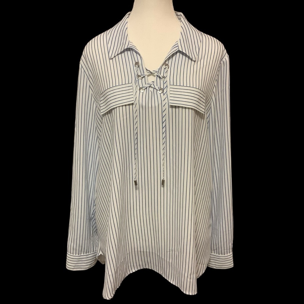 RICKI’S LONG SLEEVE WHITE & BLUE STRIPED LACE-UP BLOUSE/ Size 14